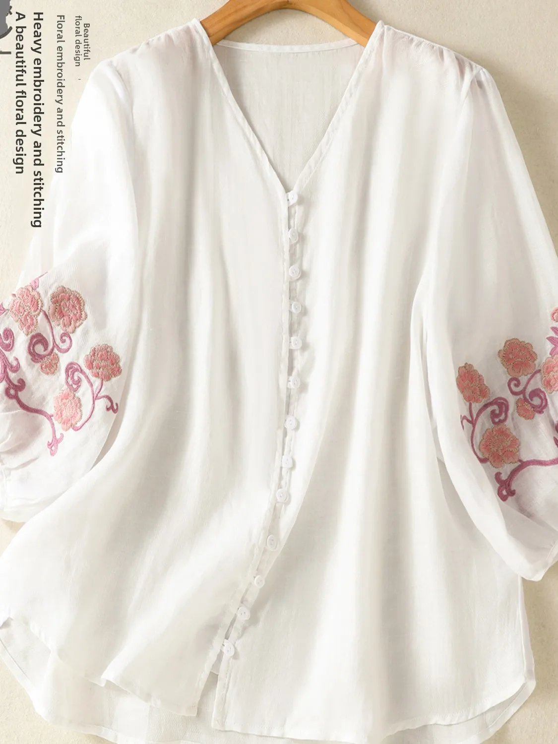 Haut de gamme rétro brodé lin v-ne irt femmes été léger ample t-shirt décontracté-quarts Sve lin matériel haut