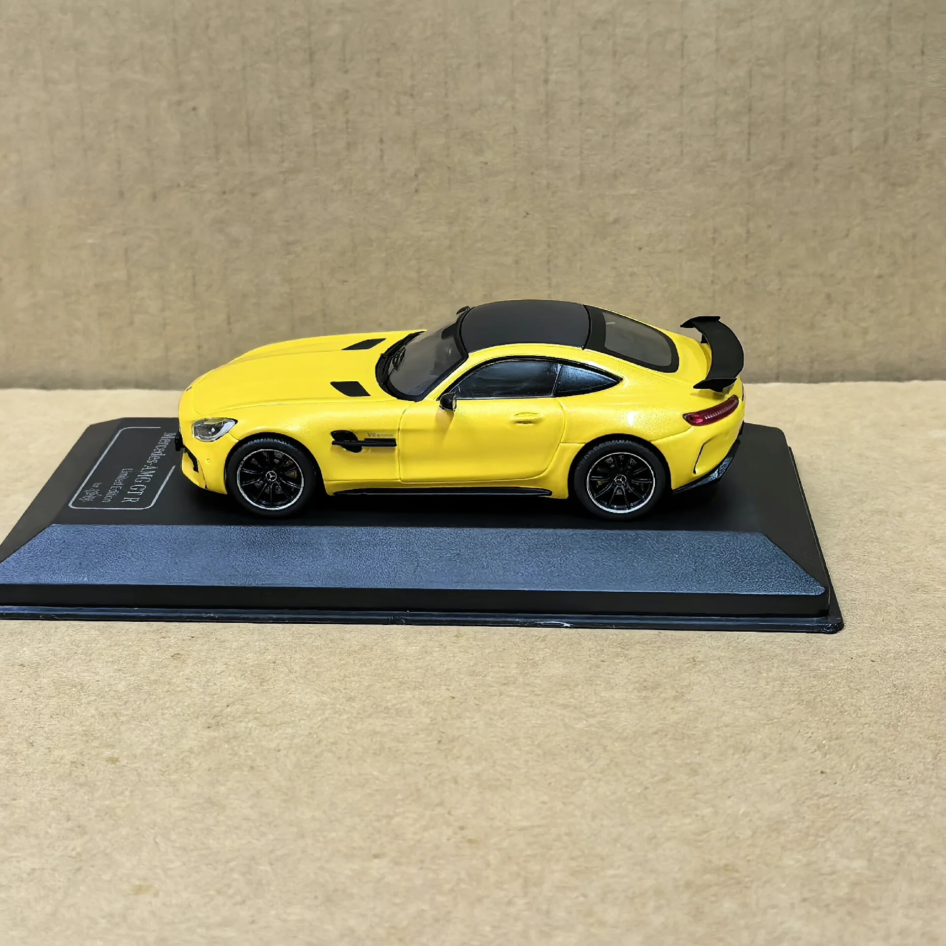 

Масштабная модель автомобиля Diecast CMR 1/43 BENZ AMG GT-R 1d из сплава