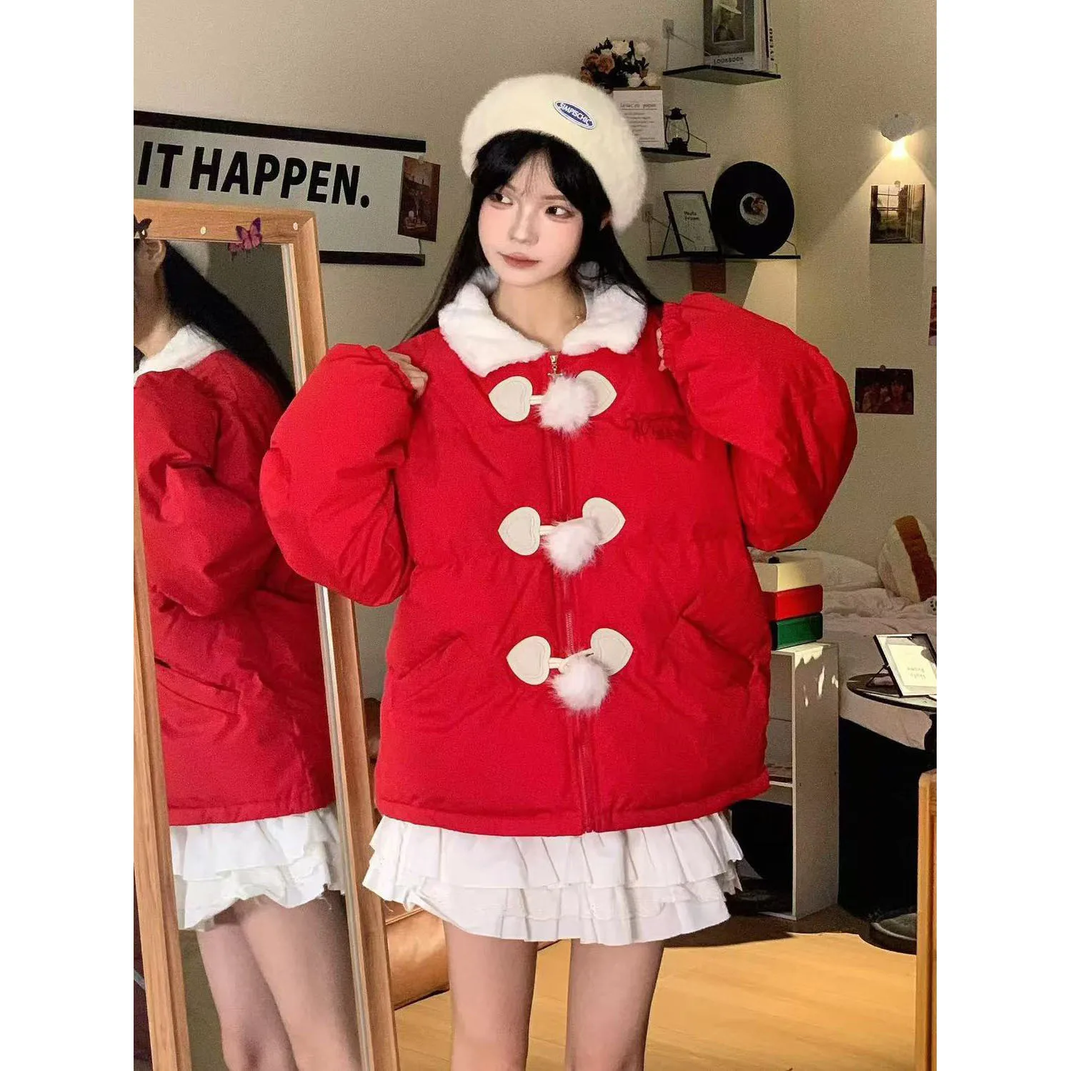 

2025 Winter New Design Contrast Color Cotton Jacket with Heart-shaped Button for Women