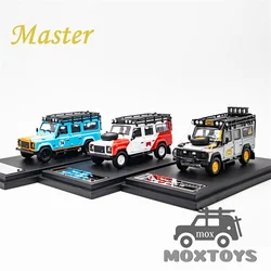 Master 1:64 Land Rover Defender110 Limited299 Diecast Model Car