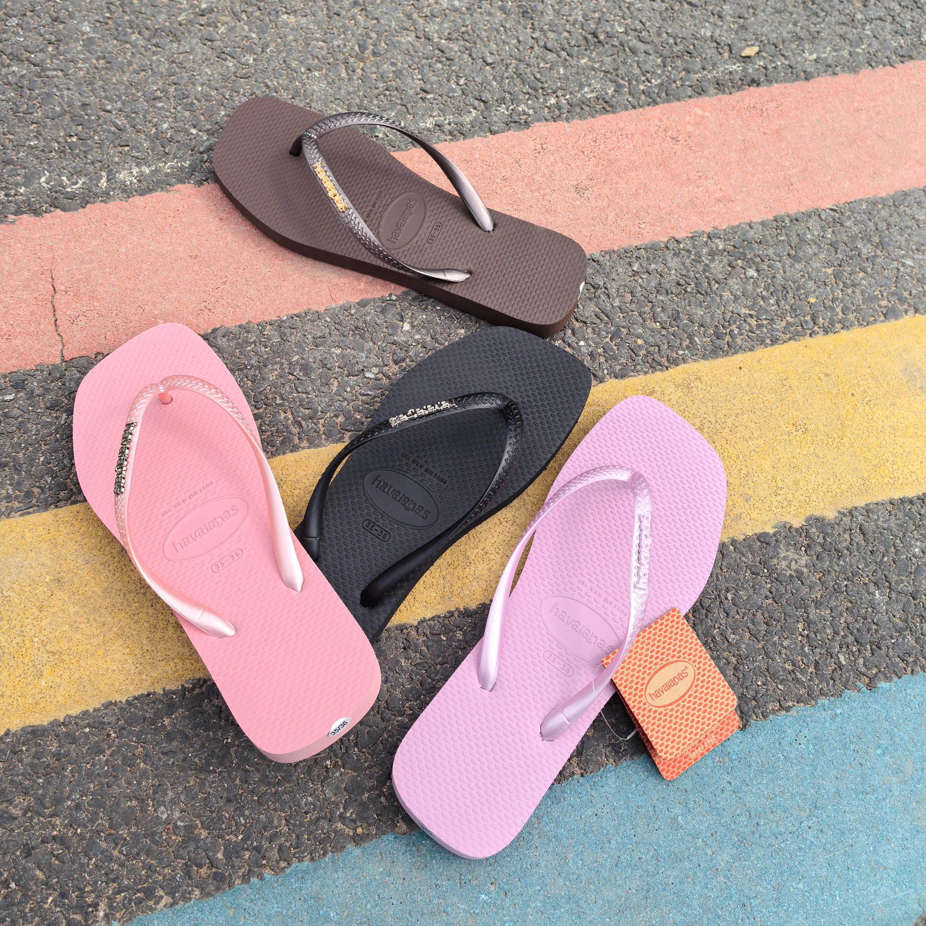 Summer 2025 New Women's Square Toe Flip Flops Outdoor Beach Sandals Luxury Women's Casual Slippers Size 35-42 Women's Shoes image 4