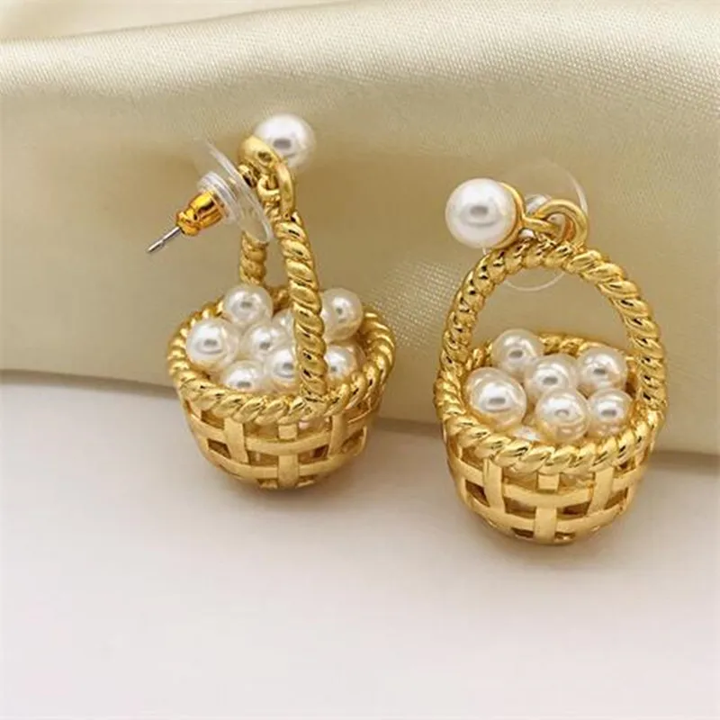 New Fashion Life Fun Garden Small Flower Basket Scattered Pearl Flower Cluster Earrings Earrings Female