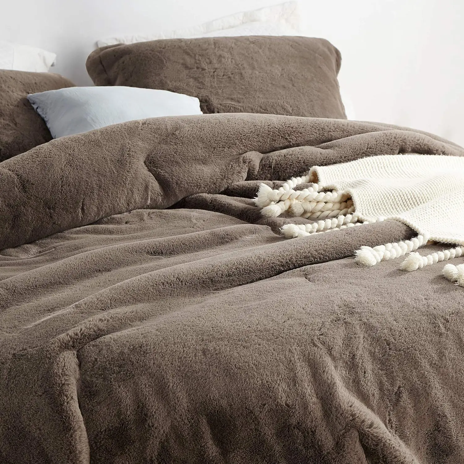 Chunky Bunny - Coma Inducer Oversized Twin Comforter - Velveteen Brown