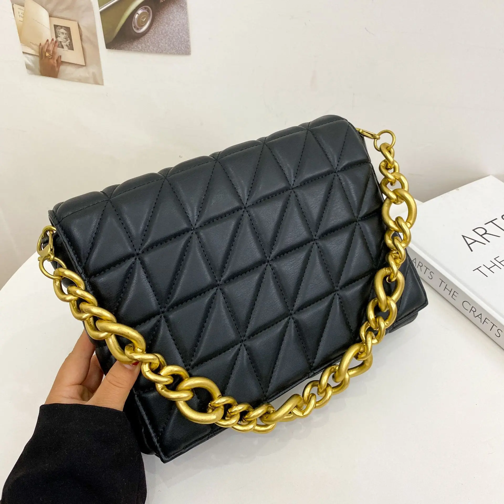 

Women's Shoulder Bag Versatile Chain Underarm Soft Leather Quilted Party Handbags For Women Commuting High-grade Y2k Crossbody