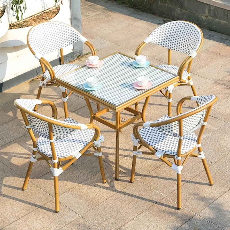 2021 mobili da esterno in Rattan economici Set di mobili in Rattan/vimini Set tavolo e sedia da giardino