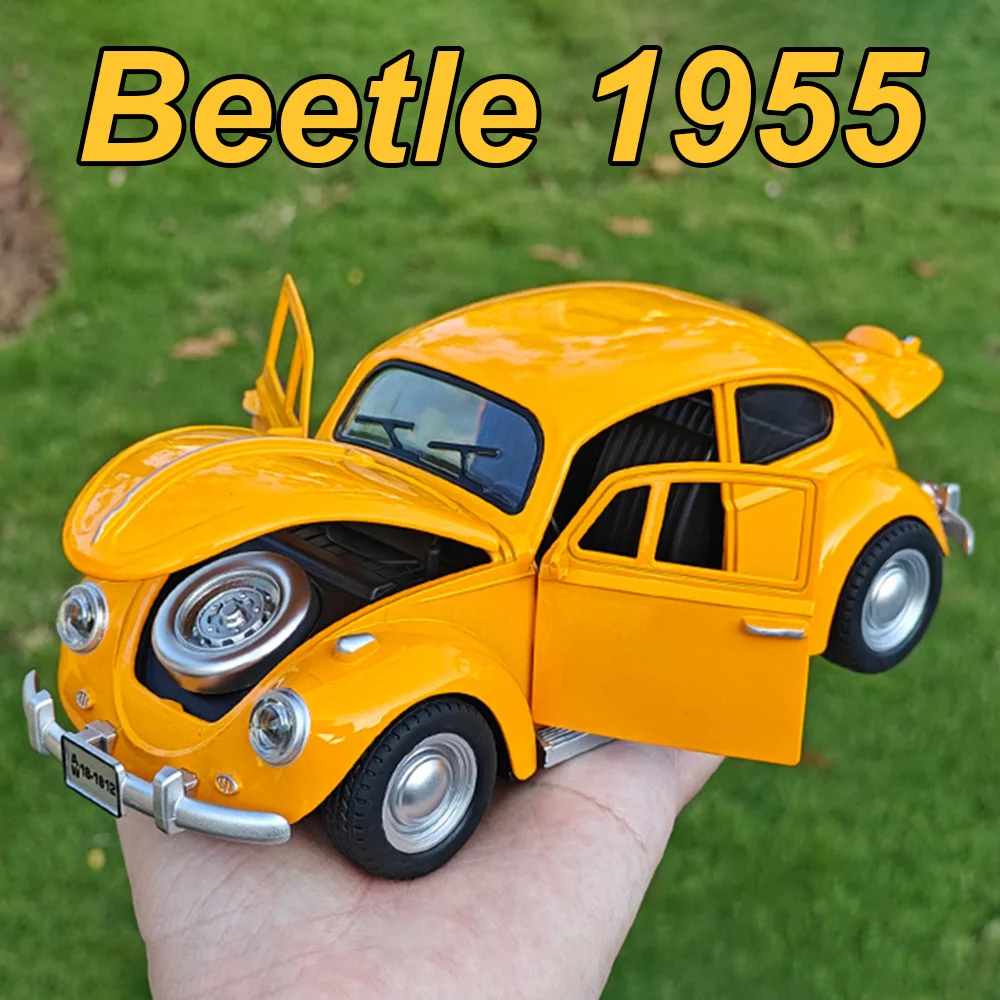 Машинка-модель Volkswagen Beetle 1955 года, масштаб 1:18, из сплава, с открывающимися 4 дверями, инерционная, подарок для мальчиков на день рождения