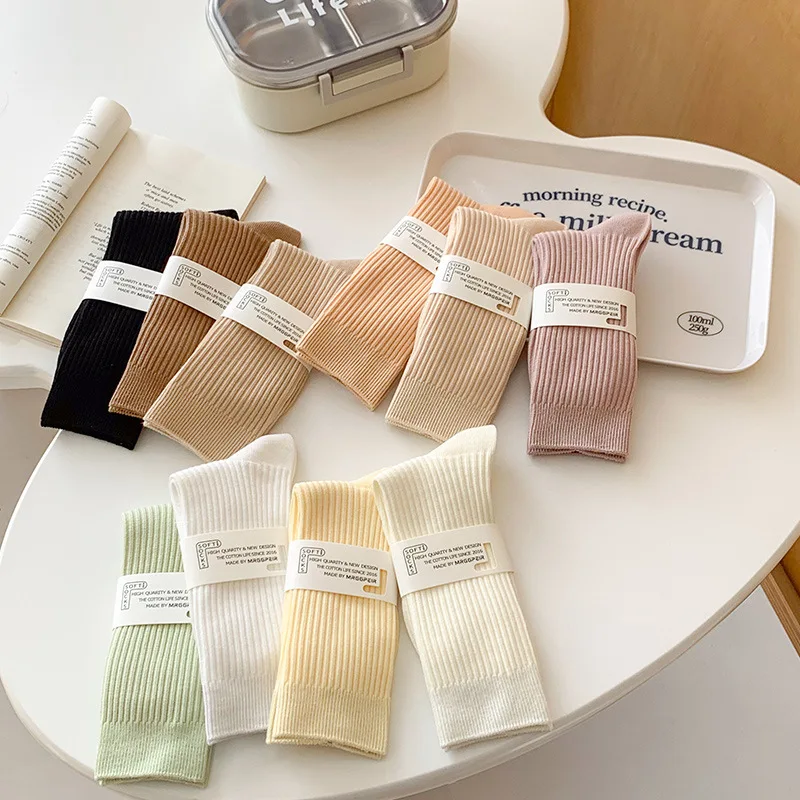 

4 Pairs of Solid Color Women's Mid Length Socks Casual High-quality Spring and Autumn Striped Soft and Breathable Women's Socks