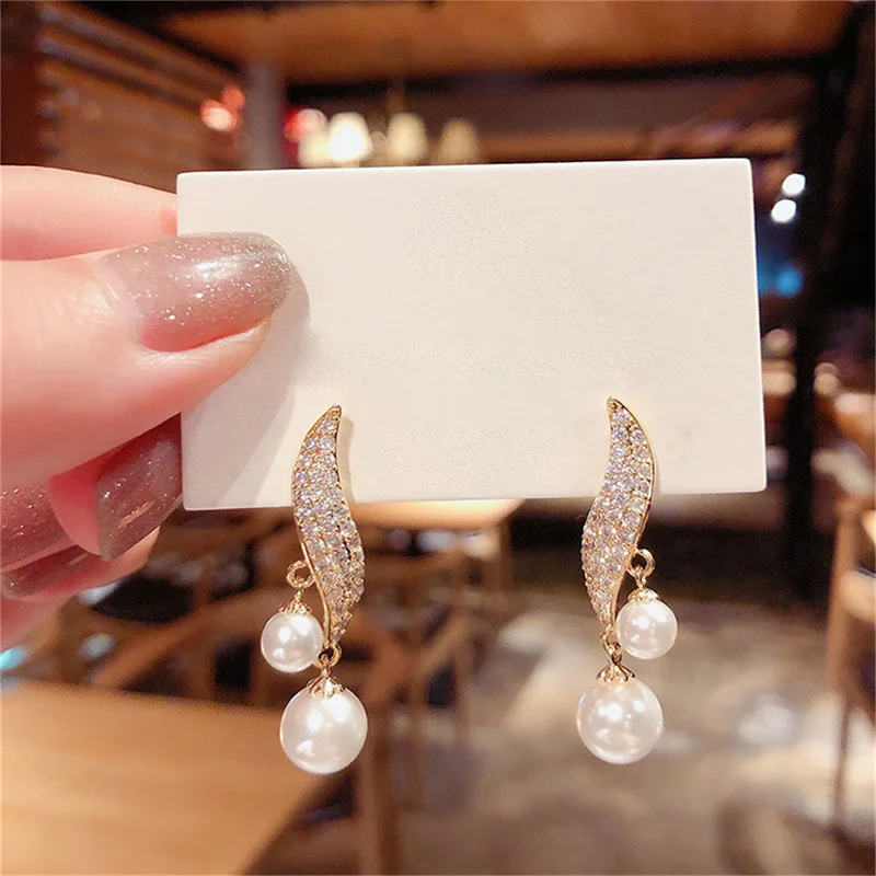Elegant Lady\'s Pearl Pendant Earrings Korean Fashion Jewelry Party Student Girl\'s Simple Accessories Wedding Earrings For Woman