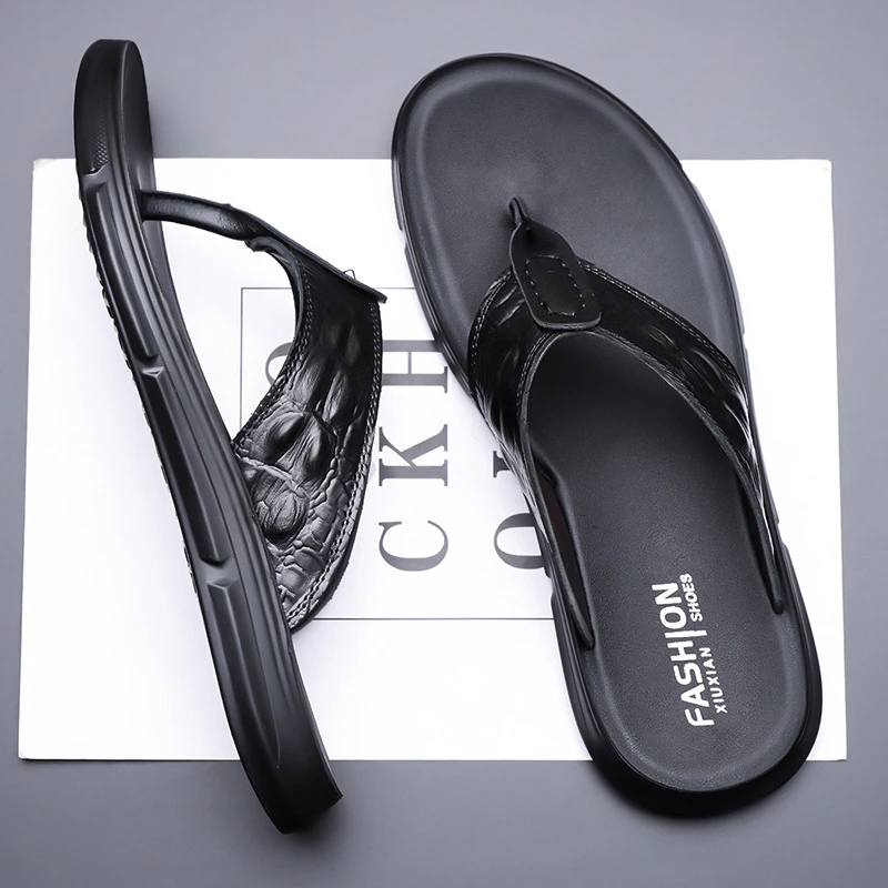 

Мужские черные кожаные шлепанцы с тиснением под крокодила, летние повседневные пляжные сандалии для улицы, удобная обувь для отдыха