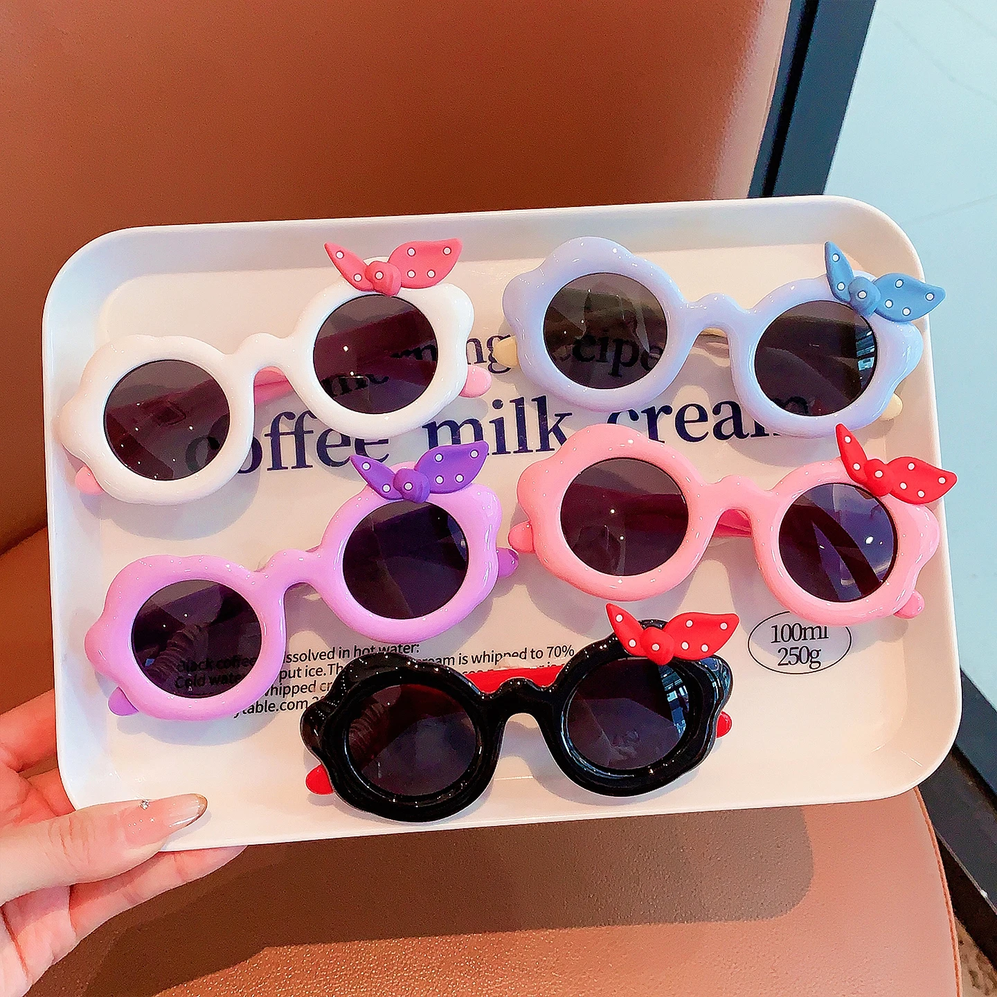 2026 Neue Niedliche Wolken-Rahmen Polka Dot Schleife UV400 Kinder-Sonnenbrille Weiches Silikon Ohne Gesichtsschäden Sonnenbrille für Baby-Mädchen und Kleinkinder – Detail 2