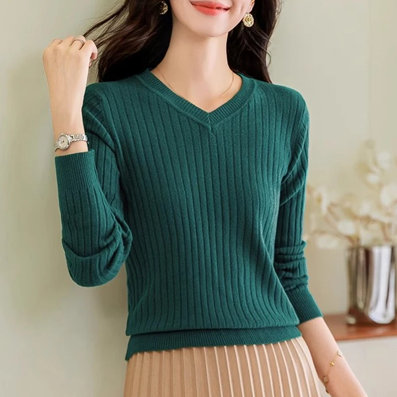 

Autumn and Winter Soft Warm Bottoming Pullover Solid Color V-Neck Sweater Women Knit Tops Long Sleeve Slim Fit Clothes 29197