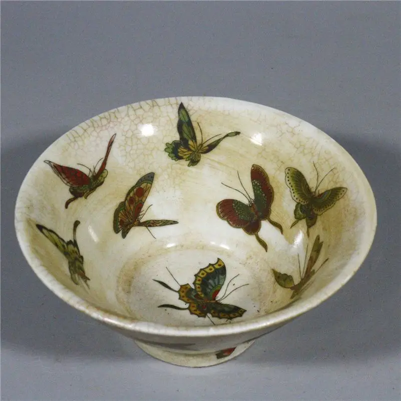 

Daguangxu Year butterfly bucket bowl open piece porcelain bowl, folk old objects, ancient player residence collection ornaments