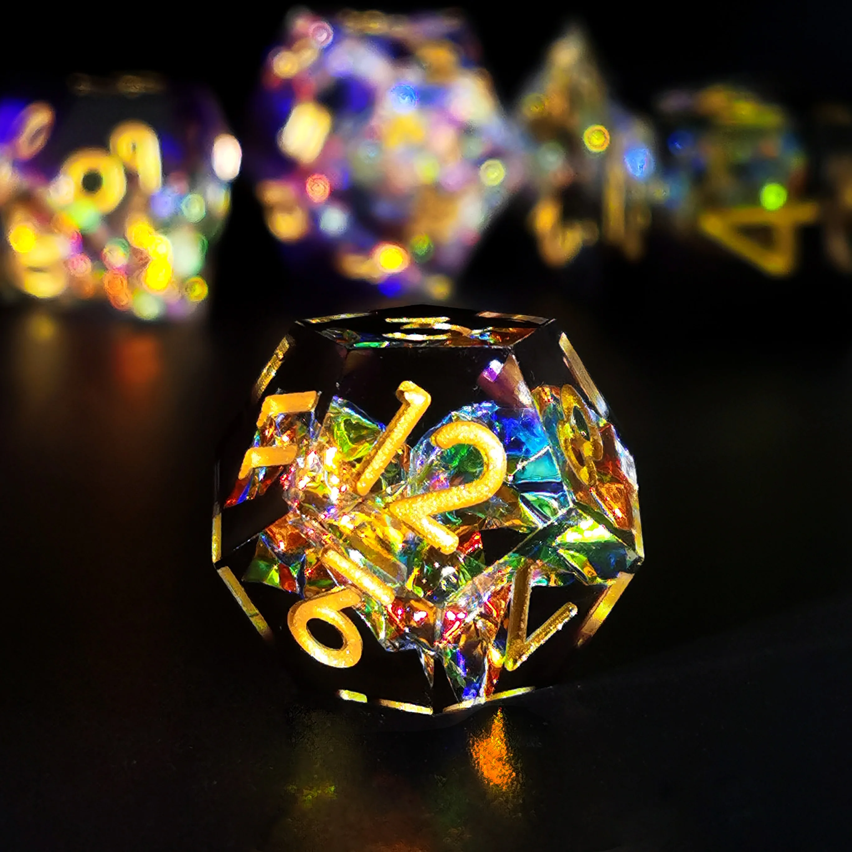 Set di dadi D&D da 7 pezzi Resina con bordo affilato viola trasparente bicolore per giochi da tavolo Dungeons & Dragons