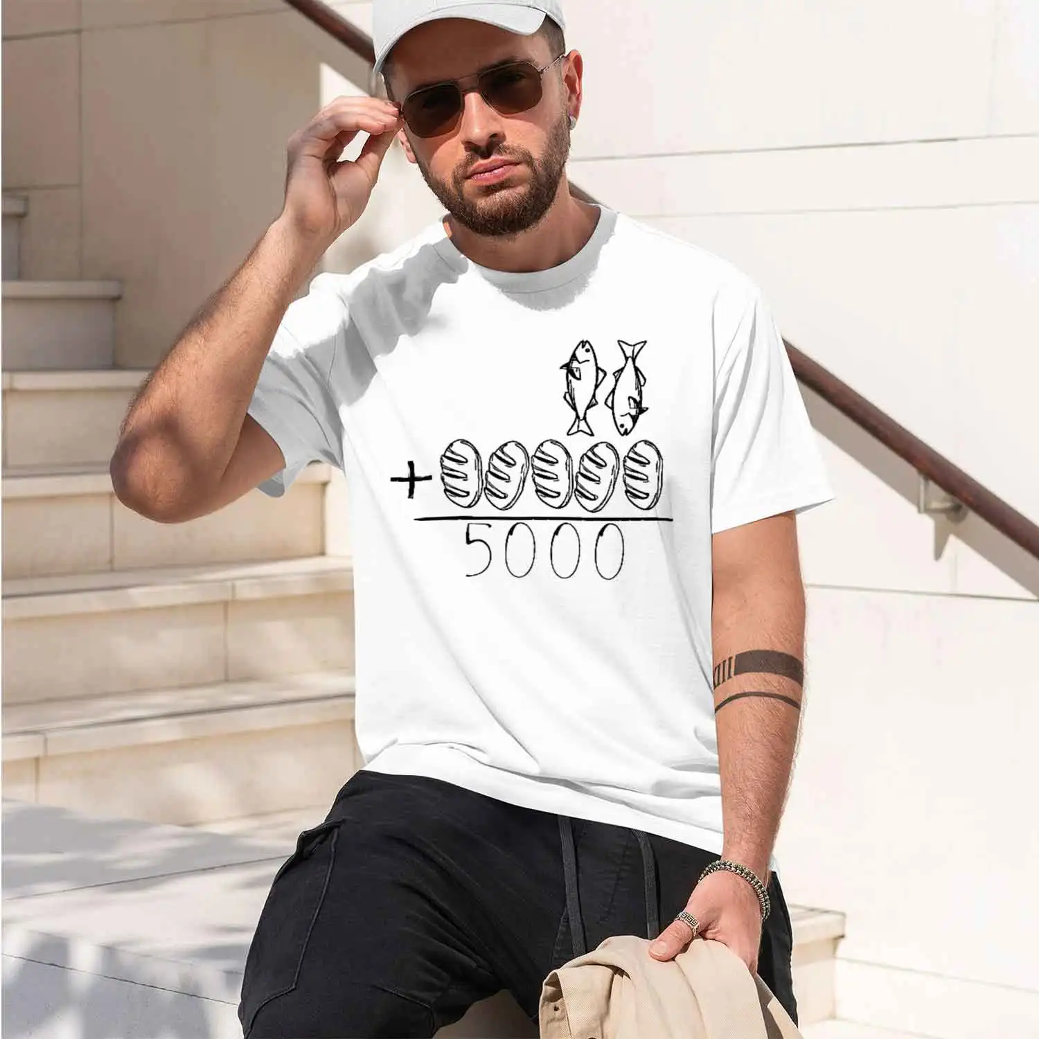 2 Fishes 5 Brea Jesus Fee The 5000 ristian Bible Verse T-Shirt Funny Shits Casual Regular Short-sved O-ne 2026 New Model Short-s view 2