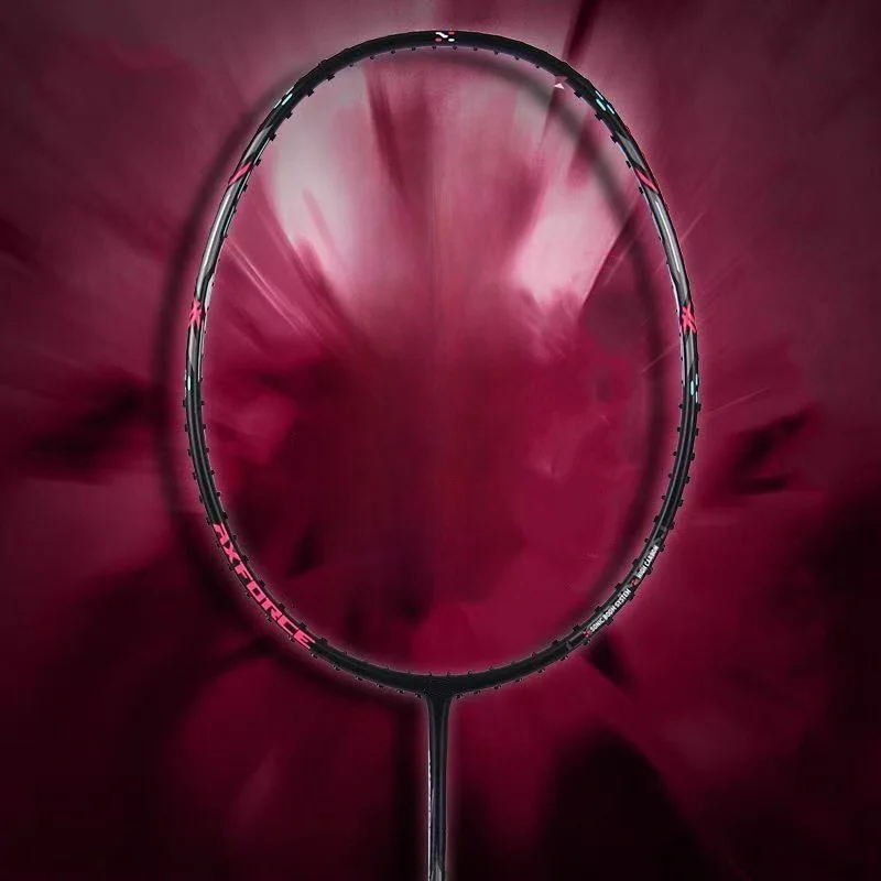 raquette-de-badminton-legere-en-fibre-de-carbone-durete-moyenne-modele-de-base-a-usage-unique-pour-hommes-et-femmes-adaptee-aux-debutants