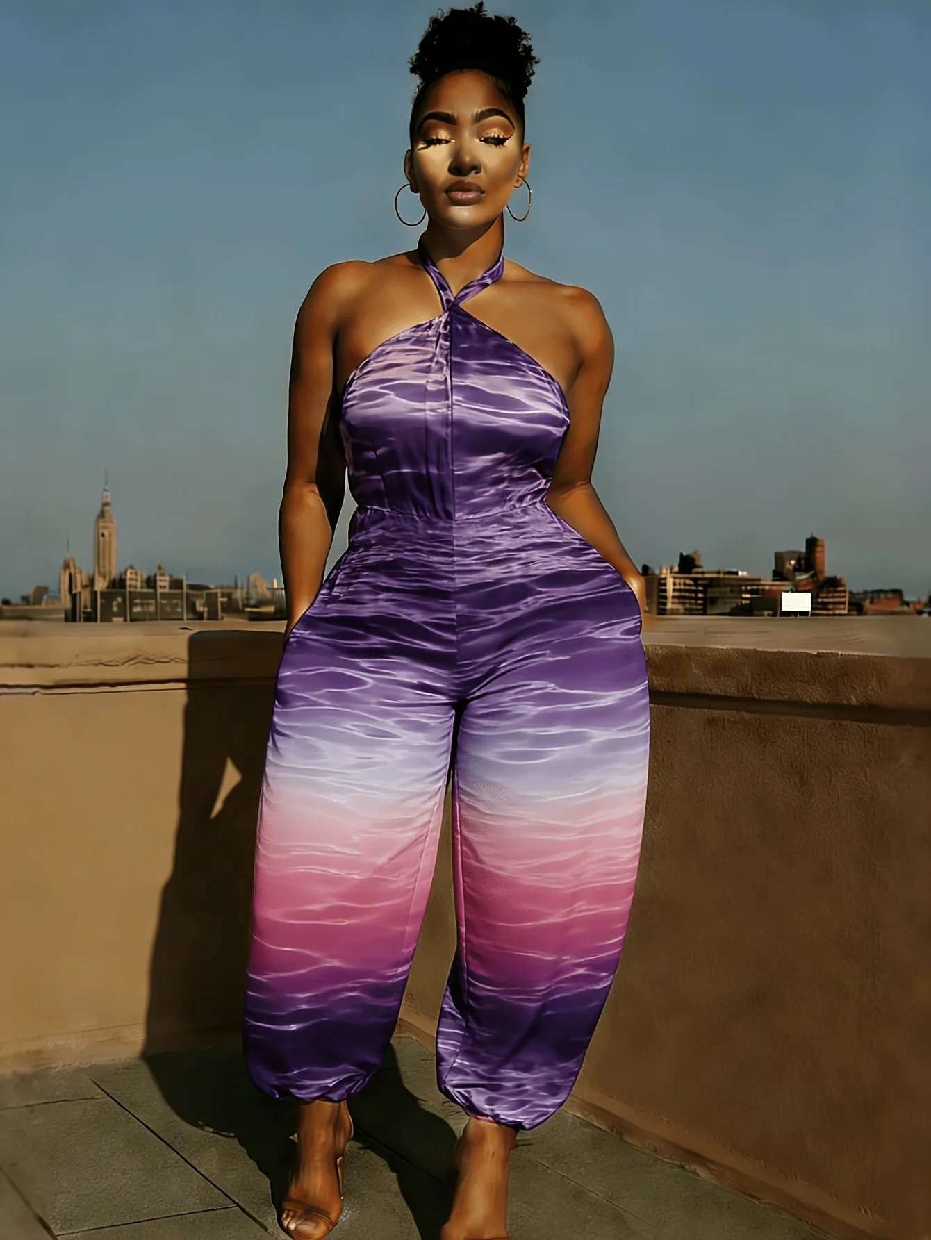 

Женский комбинезон с воротником-халтер, фиолетово-розовый градиент, принт «водная рябь», без рукавов, с завышенной талией, с зауженными штанинами, для банкетов и вечеринок