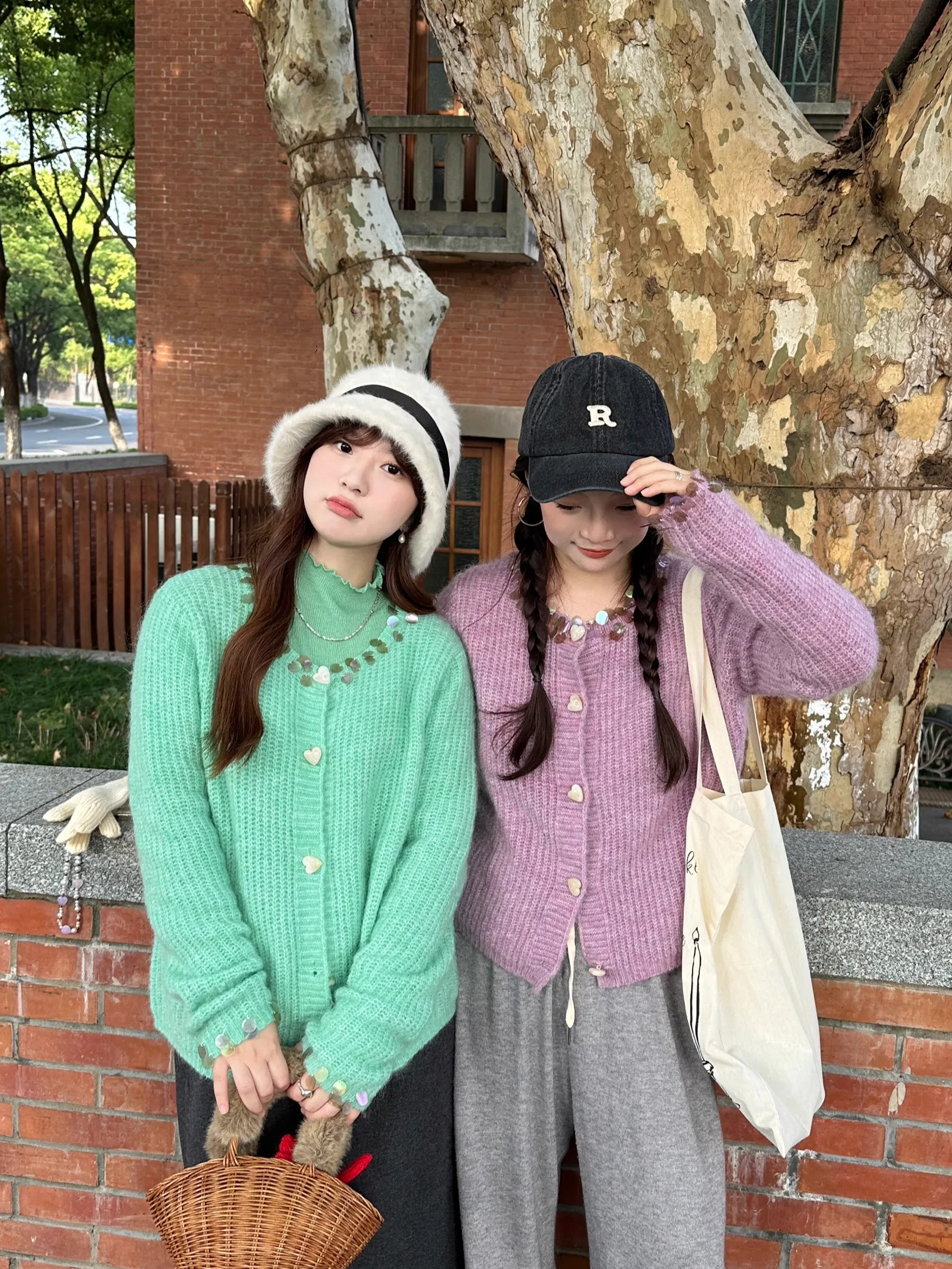 

ReallyWhy Ultrine Haewn Sequin Soft Small Size Camere Sweater Tee Colors Winter 2024 Women's Premium Knitwear