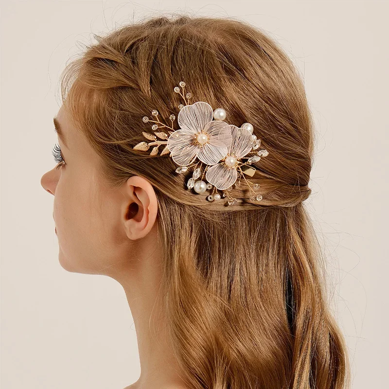 Fashion Gold Color Flower Bridal Barrettes Pearl Rhinestone Hair Clip for Friends Pearl Bridal Wedding Hair Accessories