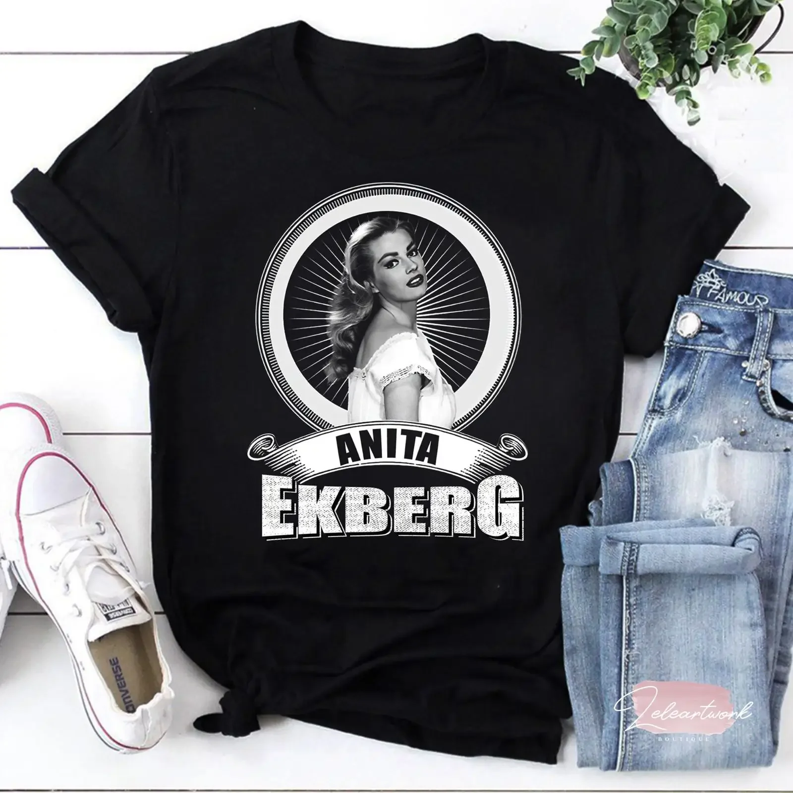 90s Actress Vintage Anita Ekberg T Shirt La Dolce Vita Movie Star vintage Washed Stylish Stretched Slightly Soft graphic