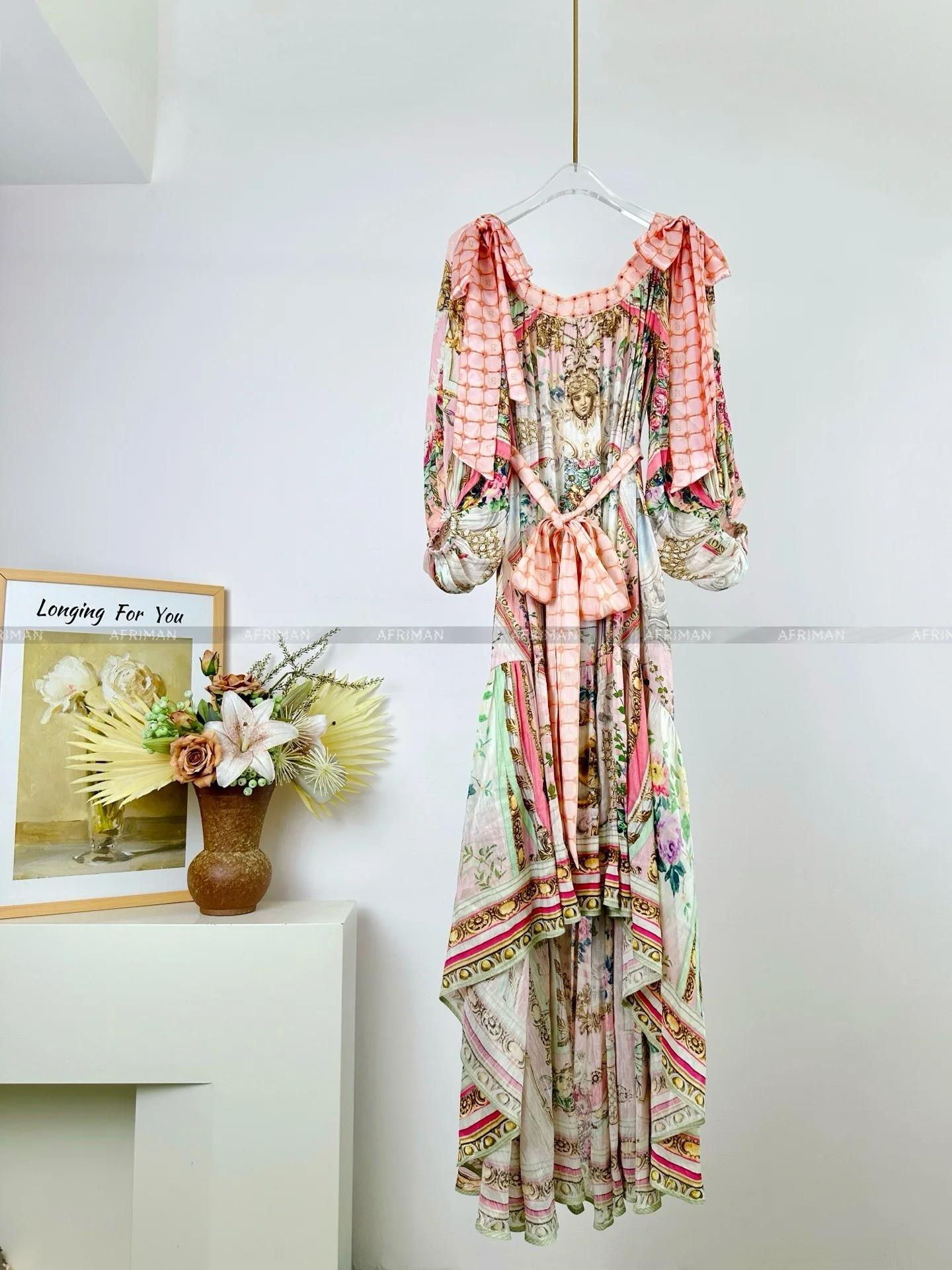 Vestido largo irregular de lino suelto con cintura con cordones y estampado rosa con cuello oblicuo para mujer