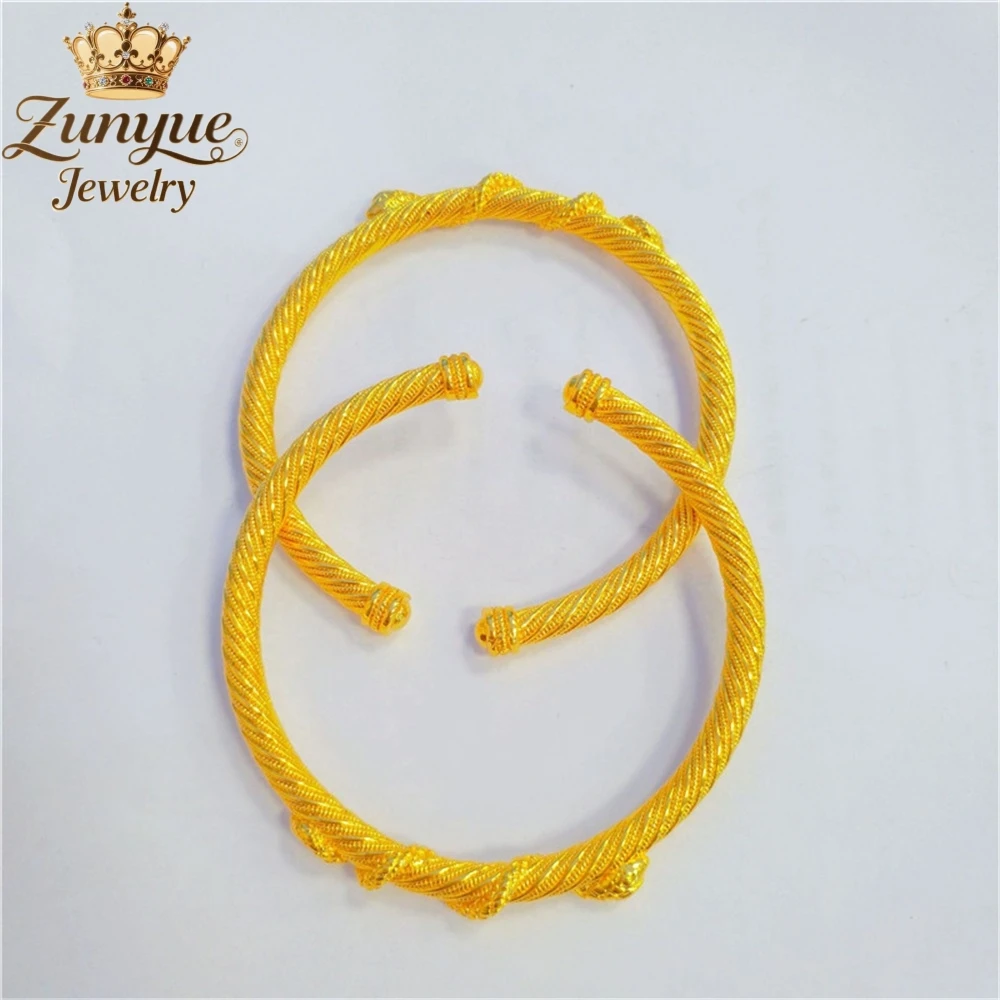 

Sand Gold Plate Snake Bracelet Luxury Quality Jewelry Fashion Jewelry Handicraft Exquisite Elegant Popular Charms Souvenir Gift