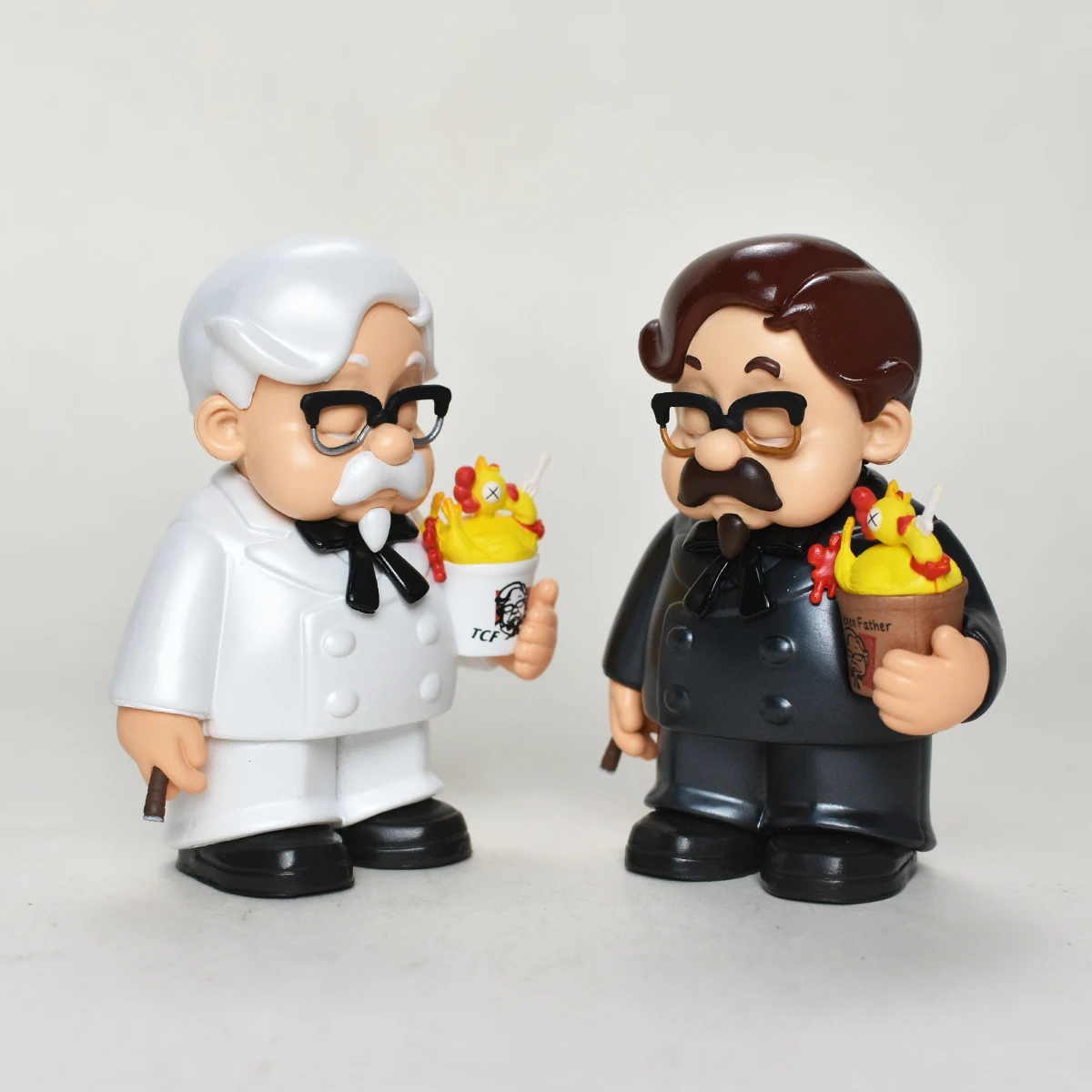 Figurka Dziadka Kurczaka, The  – Vintage Collectible Dolls recenzja i cena
