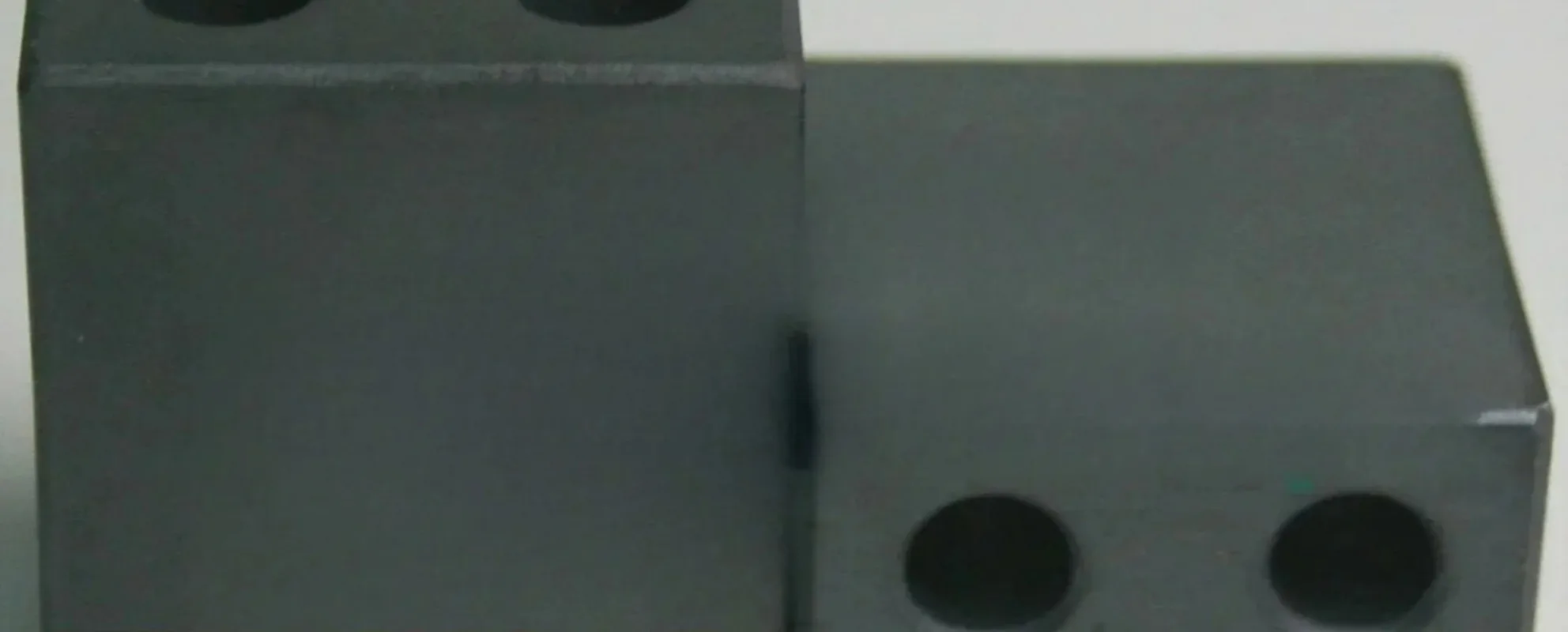 For 1Pcs RF Dual‑hole Ferrite Core BN‑43‑7051, High‑Frequency Toroidal Ferrite Core for EMI Suppression