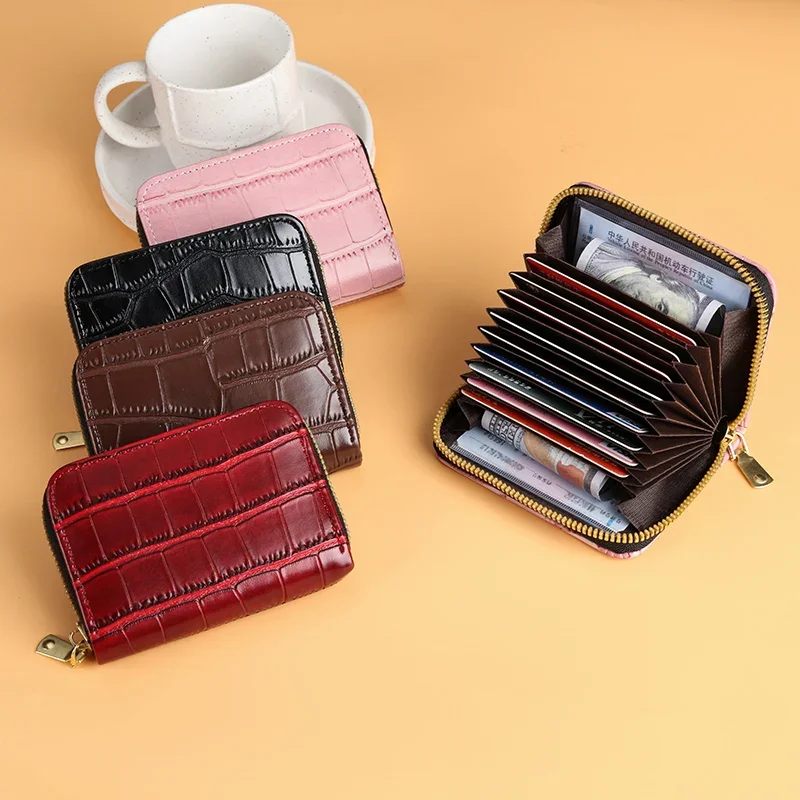 

Women's Mini Crocodile Pattern Multi-function Multi-slot ID Card Holder with Vintage Design card holder