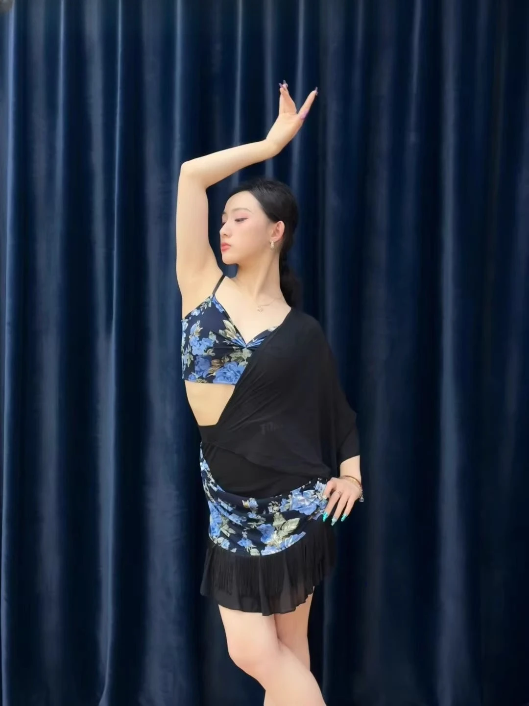 

UK Latin Dance Dress Women's Two-Piece Training Set Professional Practice Wear for Performance Ballroom dance costumes