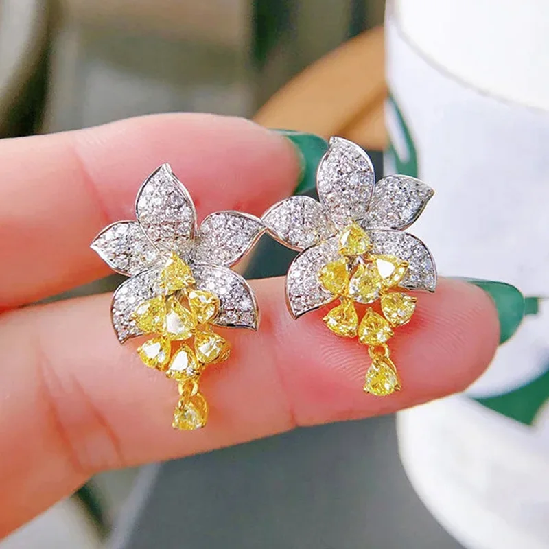 2026 New Ins Style Design Temperament Earrings with Light Luxury and Micro Inlaid Simple Flowers, Elegant Accessories