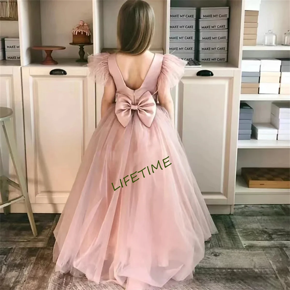 

2022 Pink Flower Girl Dresses Princess Birthday Party Gown Short sleeves Elegant Kids Bridal Dress First Communion With Child