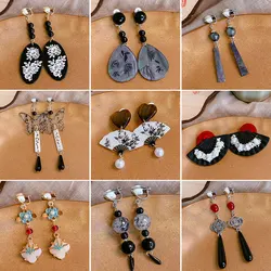 New Chinese Ethnic Style Clip on Earrings Non Pierced for Women Fashion Vintage Fake Cuff Earrings Hypoallergenic Ear Clip