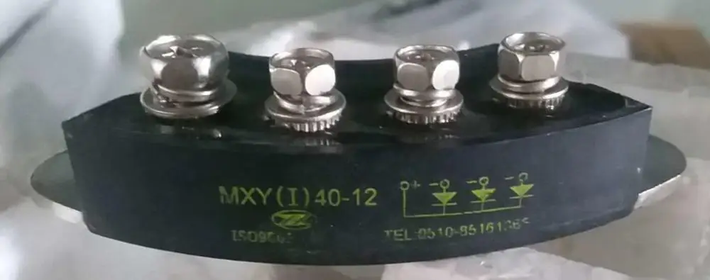 Rectifier controller module: MXY(I)40-12 MXG(I)40-12 / MXY(I)25-15 MXG(I)25-15 ( Four terminal / Installation pitch 70 mm )