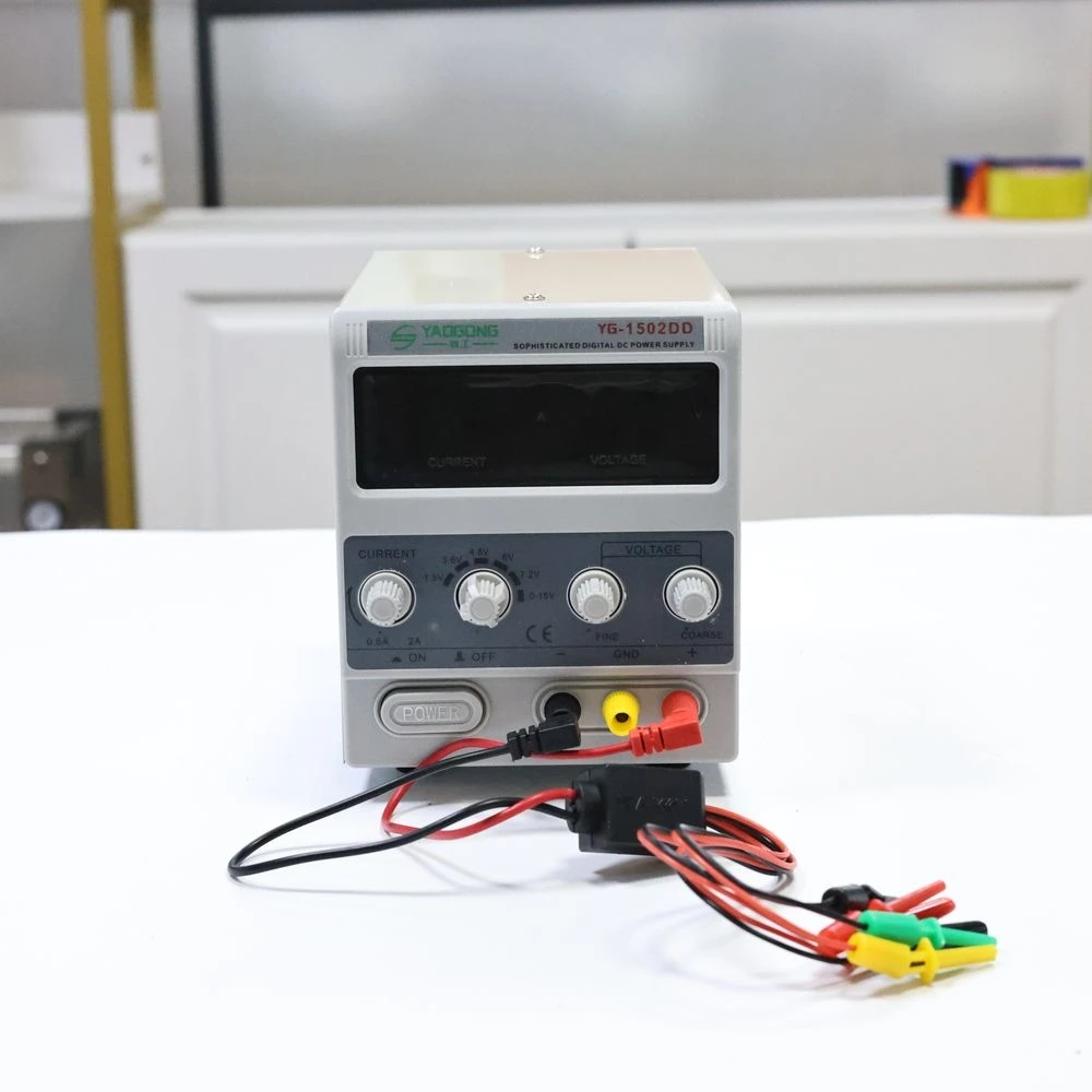 

YAOGONG 1502DD Digital DC Power Supply 2A Output Current 60Hz Frequency Power Output Single Type 1A-2A Current Range