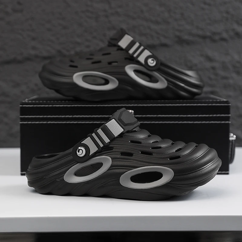 

Men's Summer Outdoor Casual Hollow-out Wave Pattern Color-Blocked Soft Sole Non-Slip 2-Wear Closed-Toe Clogs