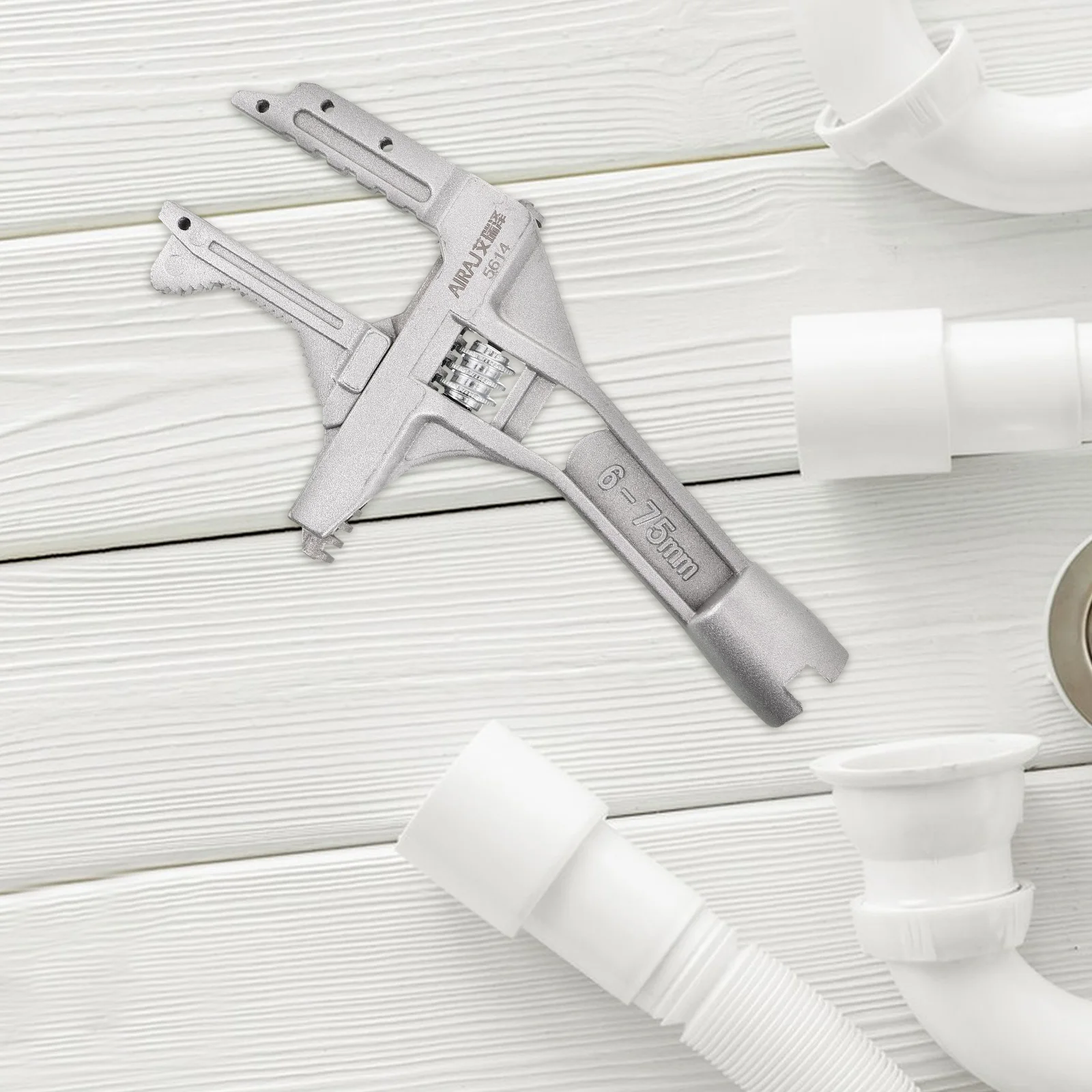 

Multifunctional Bathroom Wrench Large Opening Short Handle Adjustable Plumbing Tool Chrome Vanadium Steel Versatile Repair