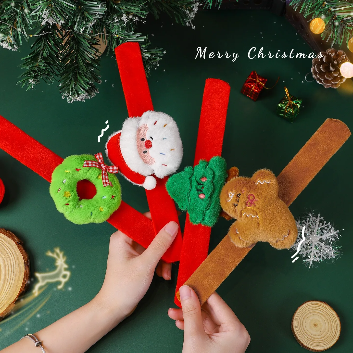 

3PCS Christmas Decorative Creative Doll Bracelet Santa Claus Cute Animal Shaped Circle Children's Christmas Eve Gift