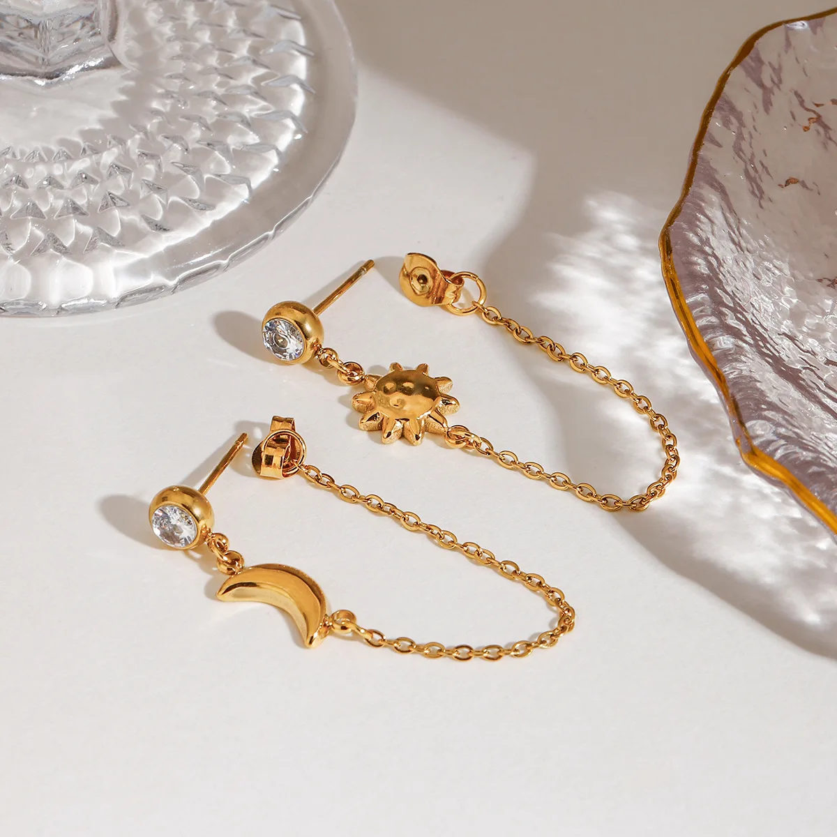 Необычные серьги-капли из нержавеющей стали с солнцем и луной для женщин, трендовые серьги с кисточками для девочек, повседневная одежда, ювелирные изделия, подарок на вечеринку