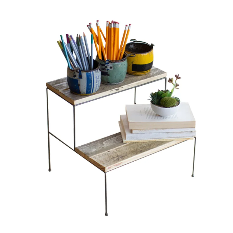 

Настольная подставка из кованого железа