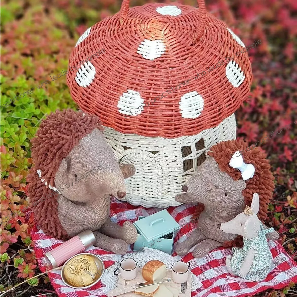 

Handmade rattan red mushroom basket bag desktop storage ornaments decoration toys children's photography props