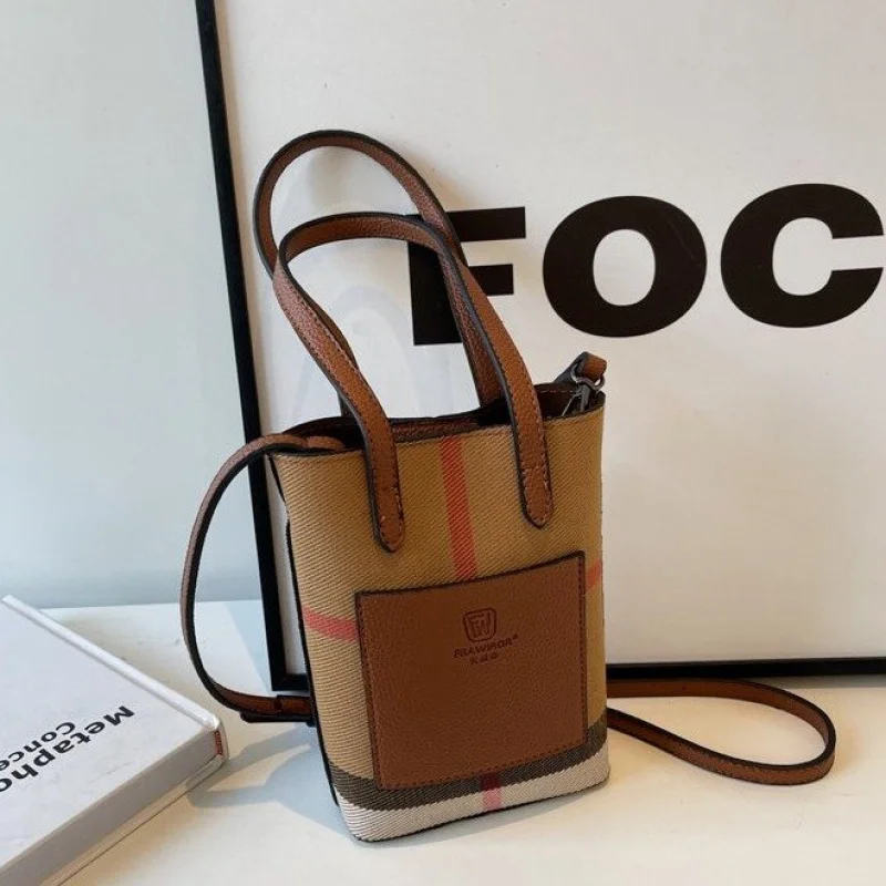 

Sleek-chic 2025 New Ladies Luxury Brand Leather Crossbody Bag Famous Designer Simple Popular Classic​