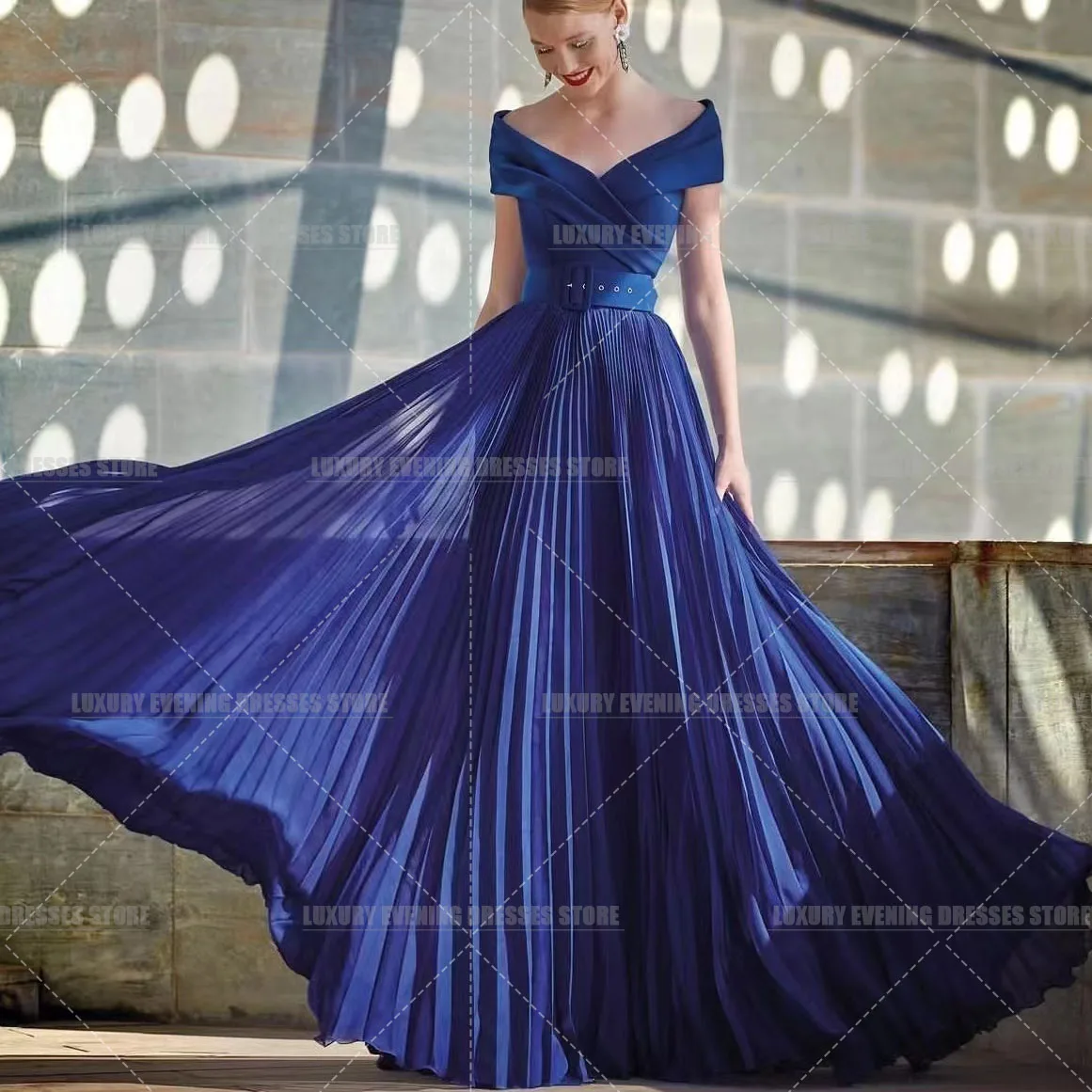 

Navy Blue Evening Dresses Pleated Skirt For Woman Sexy V Neck Satin Formal Fashion Elegant Party Prom Gowns Vestidos De Fiesta