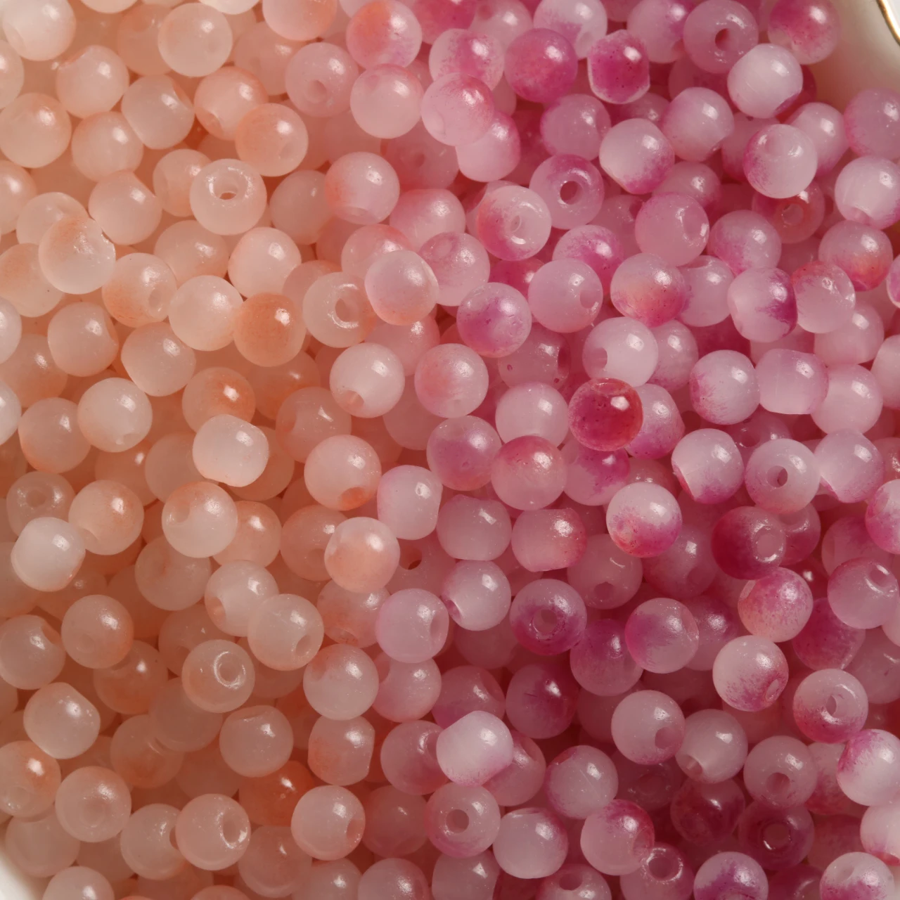 100pcs Round Beads UV Changing Reactive 4mm Spacer Beads for DIY Necklace Bracelet Earring Jewelry Making Accessories