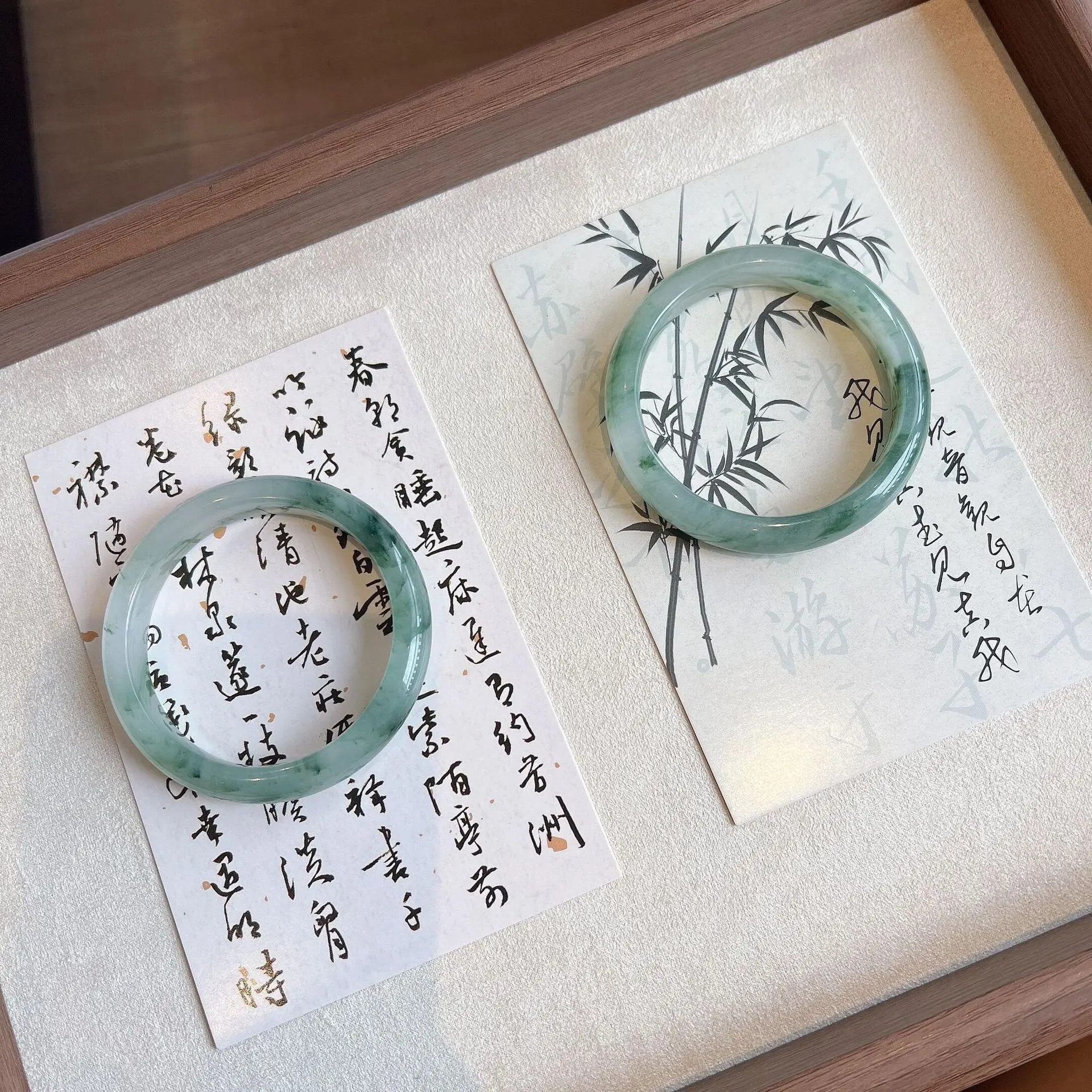 

New Chinese retro gentle moonlight Tianshan green bracelet summer temperament light luxury versatile