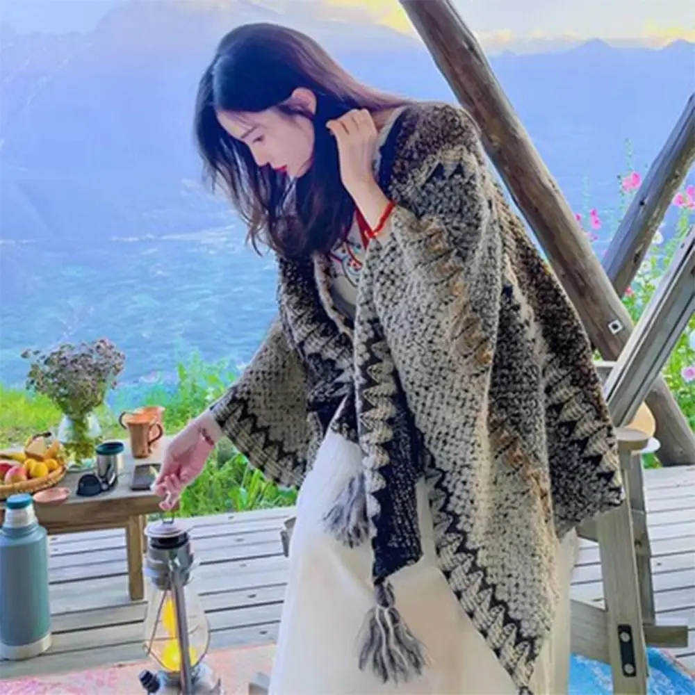 Classic Printing Ethnic Style Shawl Neck Wrap Warm Knitted Cape Large Stripe Poncho Cape Autumn Winter