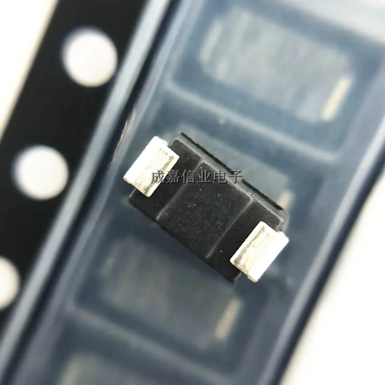 100pcs/Lot ES1D-13-F SMA DO-214AC MARKING;ES1D Diode Switching 200V 1A 2-Pin Operating Temperature:- 55 C-+ 150 C