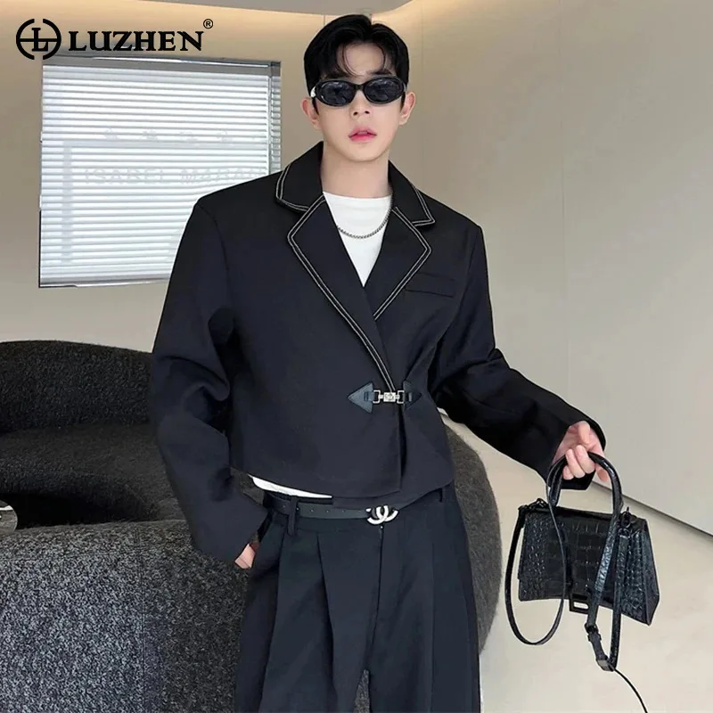 

LUZHEN Original Metal Buckle Placket Design Blazer Short Jacket Men's Fashion Elegant Korean 2024 Autumn New Trendy Coat LZ3653