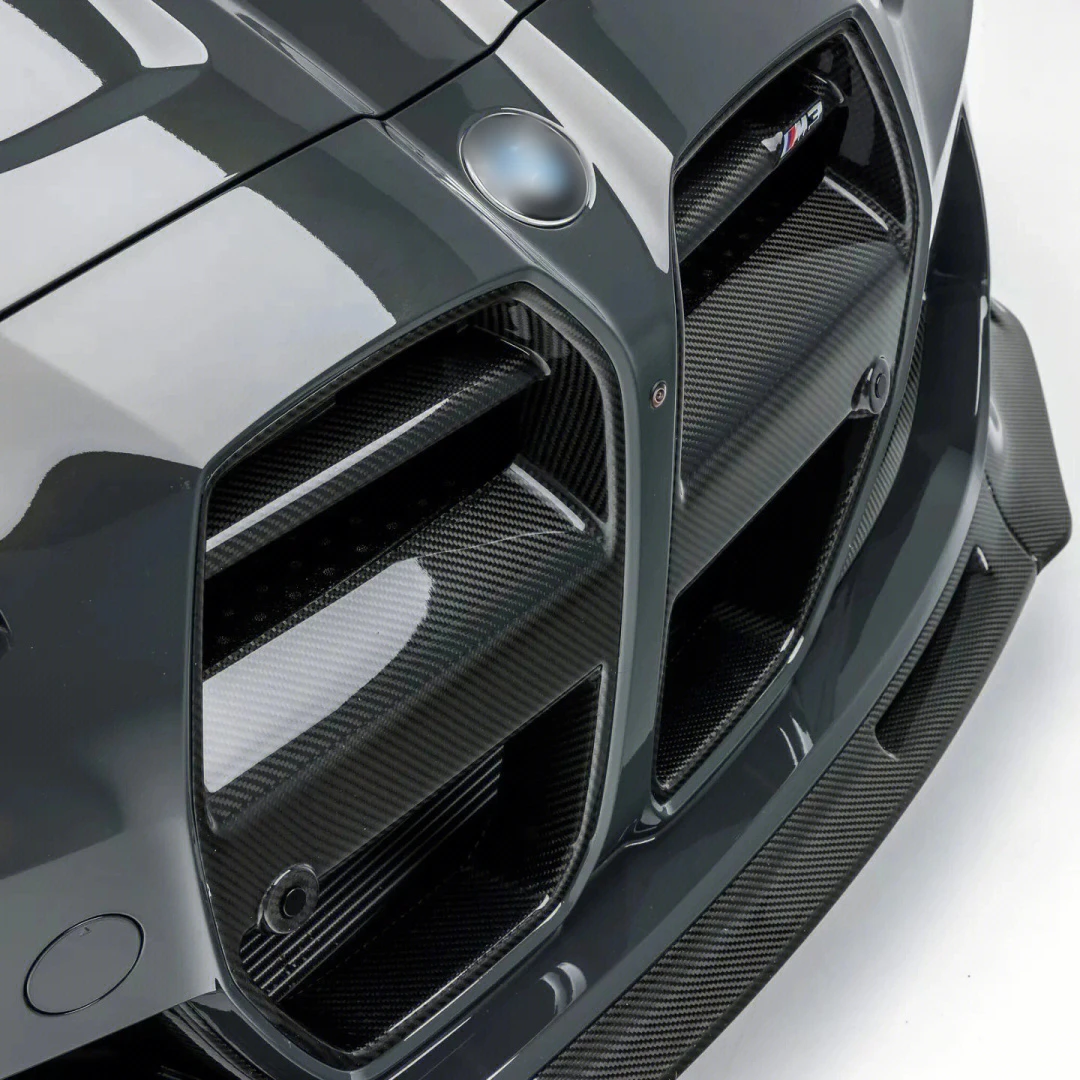 G80 Carbon Fiber Front Grille for BMWs M3 G80 G82 G83 M4 Dry Carbon Front Bumper Kidney Grille Automotive Part V Style