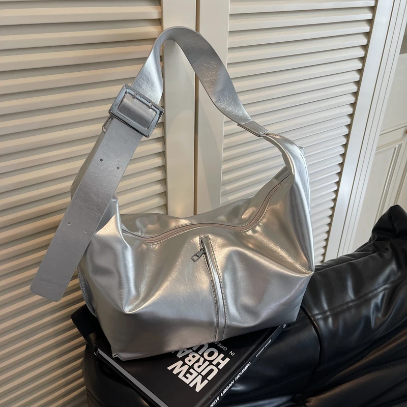 حقائب كتف واحدة للسفر فضية غير رسمية للنساء سعة كبيرة حقائب يد ناعمة من البولي يوريثان للخريف والشتاء حقيبة كروس متعددة الاستخدامات حقائب يد نسائية #3