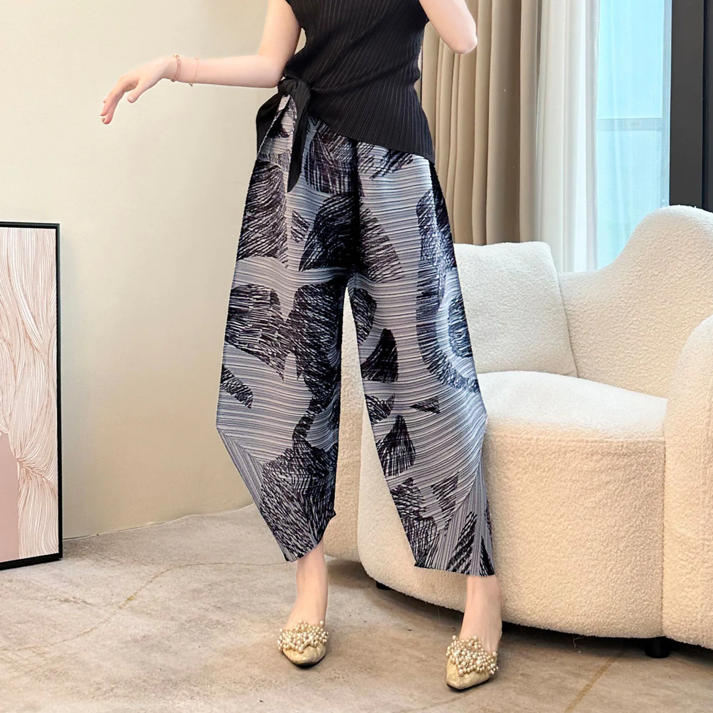 Miyake Pieghe 2026 Nuovo Design della Moda Primavera ed Estate Senso di Cento Pantaloni Casual Comoda Copertura Gamba Styling Pantaloni Femminili